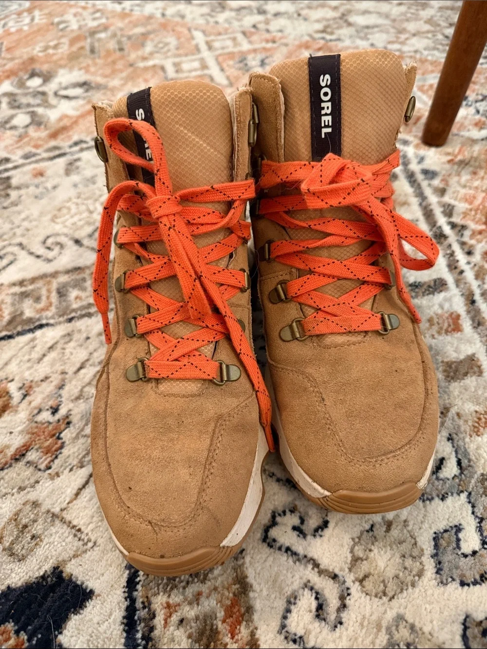 Sorel women’s Hiking Waterproof Tan Suede Boots with Orange Lace Detail 8.5